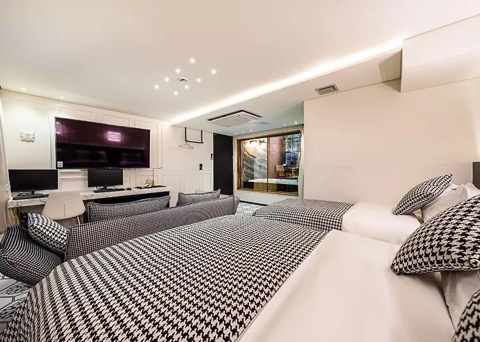 Jongno Olive 3*